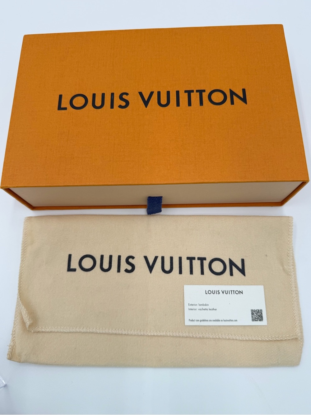 LV Black Coussin Monogram Empreinte Zippy Wallet W/Box Dust Bag and Entrupy COA - Picture 9 of 16